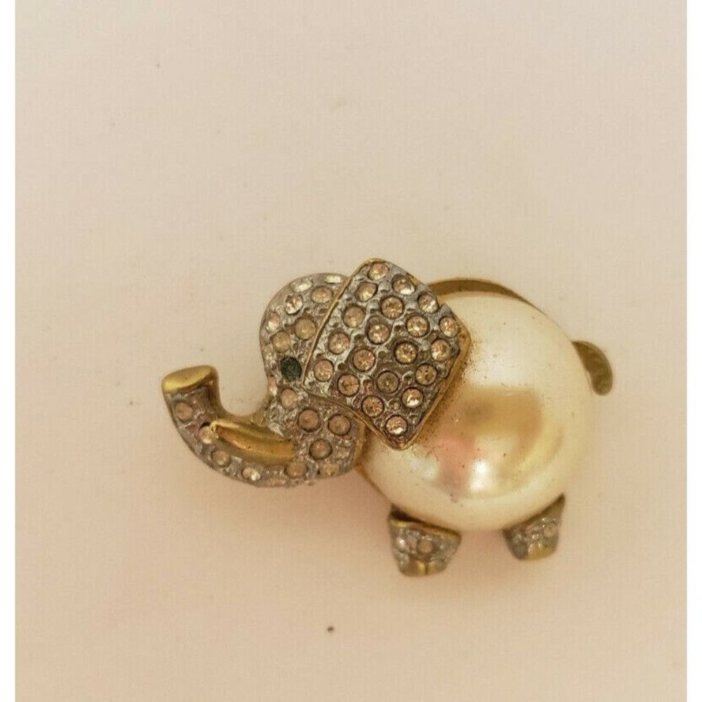 Jewelry, Brooch Elephant w.faux pearl belly clear stones Gold-tone metal (J63)